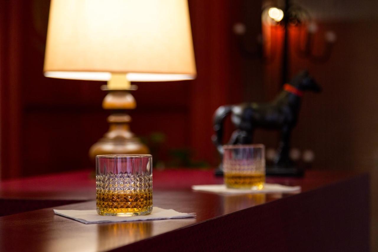 Urban Style, Hotel Le Cheval Noir, Saint-Etienne Ngoại thất bức ảnh