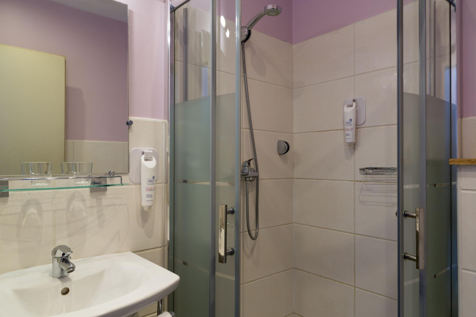 Urban Style, Hotel Le Cheval Noir, Saint-Etienne Ngoại thất bức ảnh